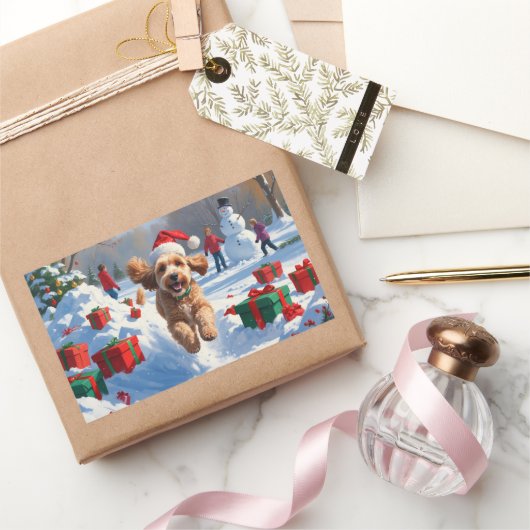 Cockapoo Rent in de Sneeuw met Kerstmuts Rechthoekige Sticker (Geschenken)