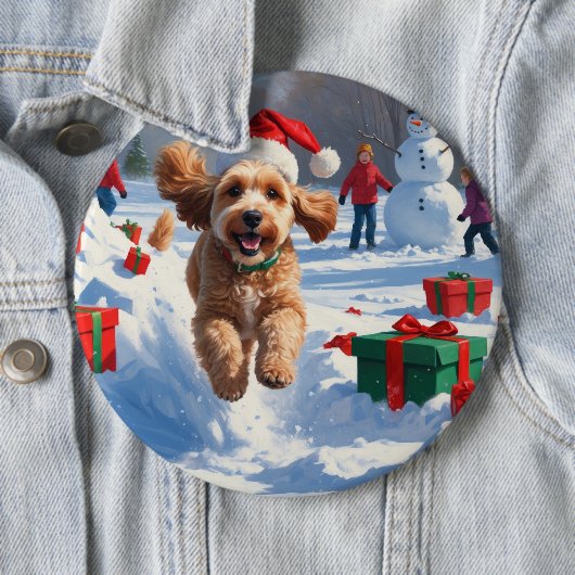 Cockapoo Rent in de Sneeuw met Kerstmuts Ronde Button 6,0 Cm (In situ)