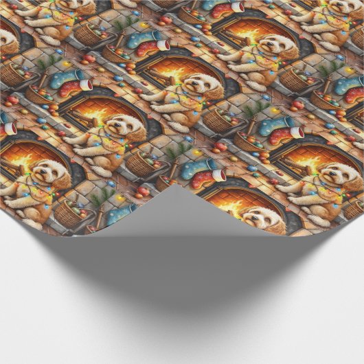 Cockapoo Sitting by Fireplace with Christmas Light Cadeaupapier (Hoek)