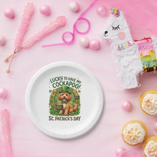 Cockapoo St. Patrick's Day GeluksHond Pot met Goud Papieren Bordje (Feest)