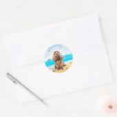Cocker Spaniel Dog op strand Ronde Sticker (Envelop)