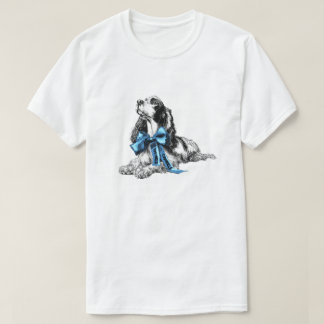 Cocker Spaniel-hond met blauwe strik handgetekende T-shirt