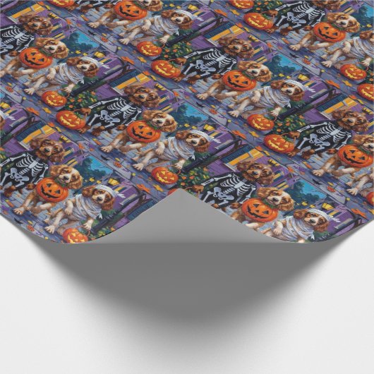 Cocker Spaniel Honden Trick-or-Treating in Hallowe Cadeaupapier (Hoek)