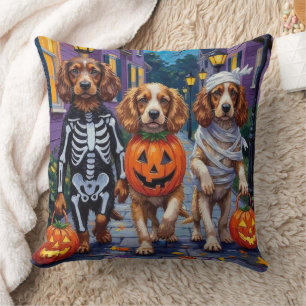 Cocker Spaniel Honden Trick-or-Treating op Hallowe Kussen