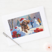 Cocker Spaniel loopt in de sneeuw met kerst Pet Rechthoekige Sticker (Envelop)