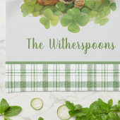 Cocker Spaniel Puppy Sleeping in Shamrocks Plaid Theedoek