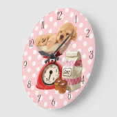 Cockerspanje en retro-schaal grote klok (Hoek)