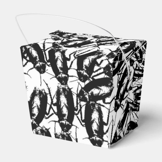 Cockroach Geïnfecteerd Bedankdoosjes (Achterkant)