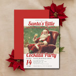 Cocktail Party  Kerstfeest Kaart<br><div class="desc">Deze Cocktail Party Santa Retro Christmas Party Invitation is een heerlijke terugkeer naar de gouden eeuw van vakantiefeesten, met een vrolijke illustratie van Santa die geniet van een feestelijke cocktail. Met zijn charmante retro-stijl en levendige rode en groene kleurenpalet, vangt deze uitnodiging de leuke en speelse geest van een klassieke...</div>
