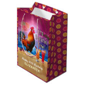 Cocktail Party Tropical Rooster Funny Birthday Medium Cadeauzakje (Achterkant Gekanteld)