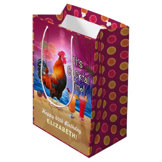 Cocktail Party Tropical Rooster Funny Birthday Medium Cadeauzakje (Achterkant Gekanteld)