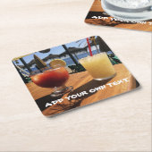 Cocktails bij zee aangepaste tekst kartonnen onderzetters (Schuin)