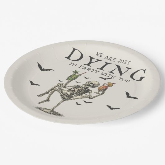 Cocktails Skeleton Halloween Party Papieren Bordje (Gekanteld)