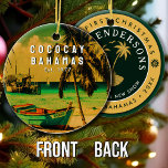 Coco Cay Island Bahamas  Souvenirs 80's Keramisch Ornament<br><div class="desc">Coco Cay Bahamas Tropische Retro Zonsondergang Ontwerp. Geniet van de nostalgie van CocoCay met ons souvenir, speciaal ontworpen voor vakantiegangers aan zee. Dit ontwerp doet denken aan een vervlogen tijdperk en omhult de rust en schoonheid van de baai, en dient als een heerlijke herinnering aan je stranduitje. Dit retro ontwerp...</div>