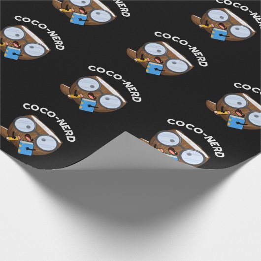 Coco-nerd Funny Fruit Coconut Pun Dark BG Cadeaupapier (Hoek)