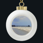 Cocoa Beach Pier Keramische Bal Ornament<br><div class="desc">De historische Cocoa Beach Pier in Florida</div>