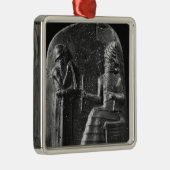 Code van Hammurabi, bovenaan de stele Metalen Ornament (Rechts)