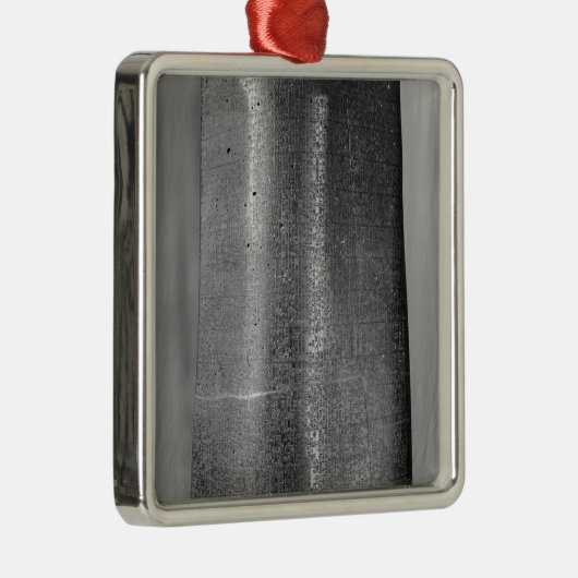 Code van Hammurabi, nadere gegevens over de kolom Metalen Ornament (Rechts)