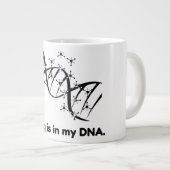 Coderen zit in mijn DNA Programmeur Wetenschap Kof Grote Koffiekop (Voorkant rechts)