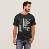 Coffee Bacon Guns & Dom - Bbq Grill Funny Gun T-shirt (Voorkant volledig)