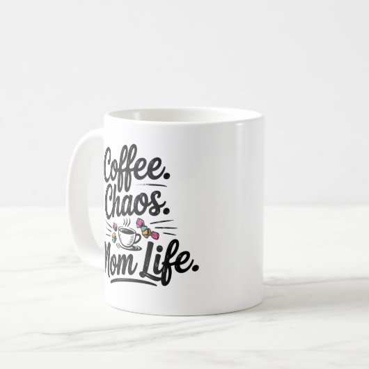 Coffee Chaos Mom Life Mok – Grappig Moederschap Qu (Voorkant links)