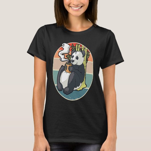 Coffee drinking panda t-shirt (Voorkant)