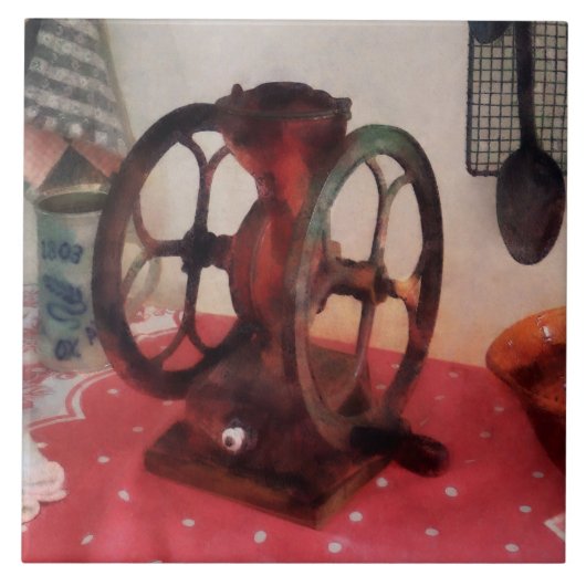 Coffee Grinder op rode tablet Tegeltje (Voorkant)