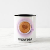 Coffee Lovers Mug: Vier je passie voor koffie Tweekleurige Koffiemok (Center)