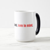 Coffee Mind Mug – “Coffee in hand, love in mind.” Magische Mok (Voorkant rechts)