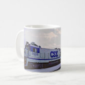 Coffee Mok voor locomotieven met CSX-grijs blauw d (Voorkant links)