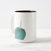 Coffee Narwhal Buddy Tweekleurige Koffiemok (Voorkant links)