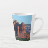 Coffee Pot Rock I in Sedona Arizona Latte Mok (Rechts)
