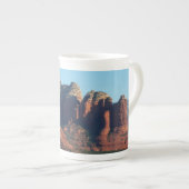 Coffee Pot Rock I in Sedona Arizona Porselein Kop (Voorkant rechts)