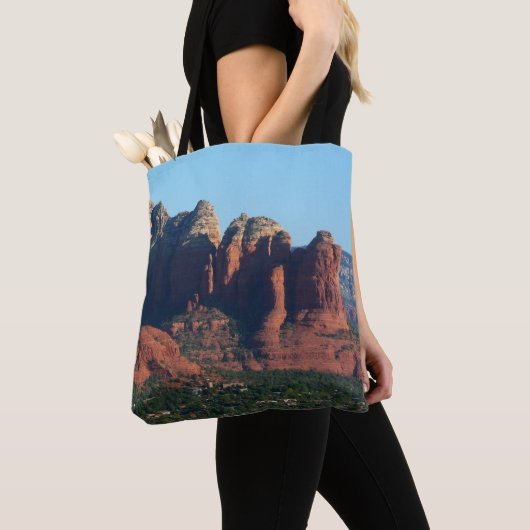 Coffee Pot Rock I in Sedona Arizona Tote Bag (Dichtbij)