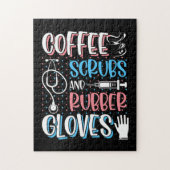 COFFEE SCRUBS RUBBER GLOVES RN Registered Nurse Legpuzzel (Verticaal)