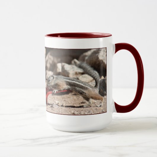 Coffee Squirrels Ringer Mok (Rechts)