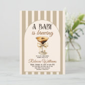 Coffee Theme Baby is het brouwen van Beige Bow Bab Kaart (Staand voorkant)