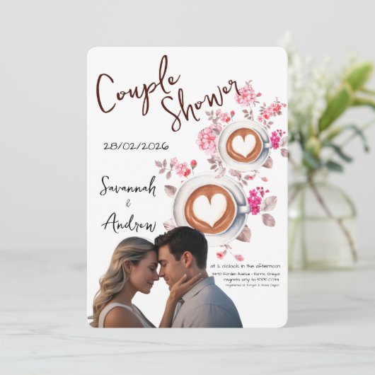 Coffee Themed Couple Shower Invitation Kaart (Staand voorkant)