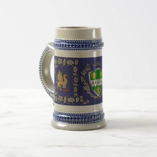 Coffey/O'Coffey Irish Shield Griffin Stein Bierpul (Voorkant links)