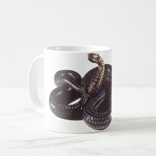 Coiled and Ready to Strike Snake Koffiemok (Voorkant links)