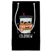 Cold Brew Funny Freezing Coffee Pun Dark BG Klein Cadeauzakje (Voorkant)