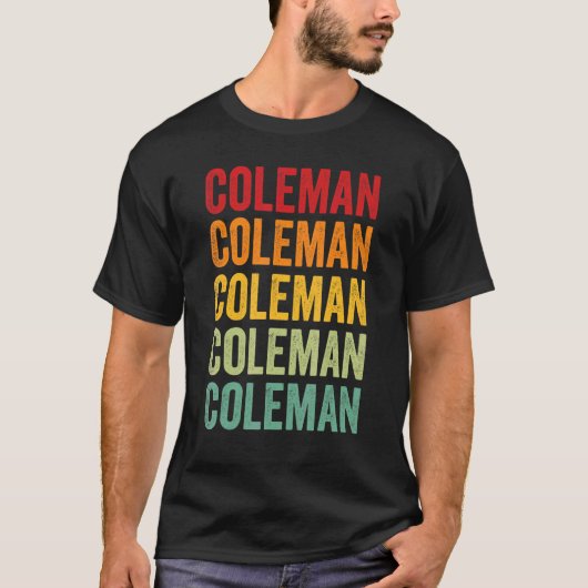 Coleman County Texas Rainbow Text Design T-shirt (Voorkant)