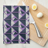 collage die marmerstructuren combineert met paarse theedoek (Quarter Fold)