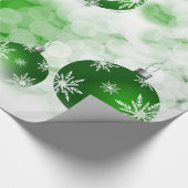 Collage van de groene sneeuwvlokken kerstballen cadeaupapier (Hoek)