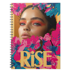 Collage van een vrouw met levendige bloemen notitieboek
