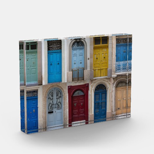 Collage van kleurrijke voordeuren fotoblokken (Links)