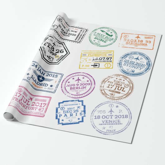 Collectie van paspoortzegels, geïsoleerd op wit. V Cadeaupapier (Uitgerold)