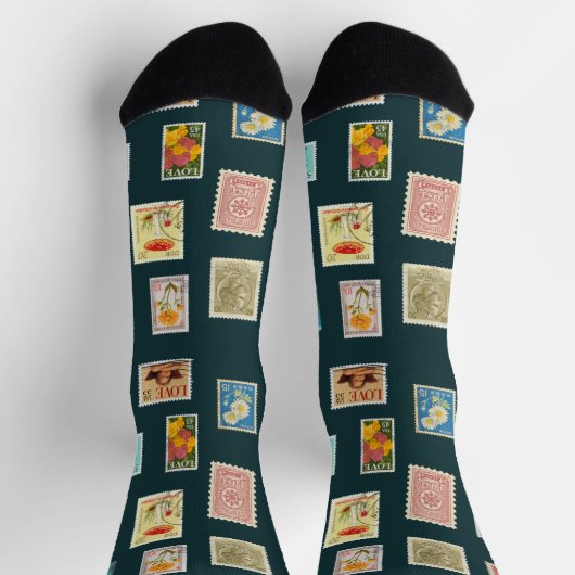Collectie van postzegels, op fern green sokken (Top)