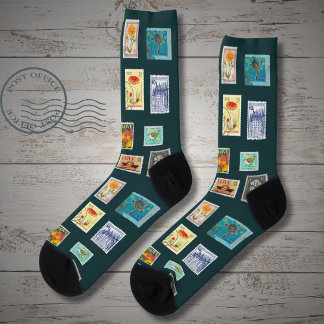 Collectie van postzegels, op fern green sokken