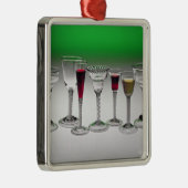 Collectie van wijnglazen met dragerstjes metalen ornament (Rechts)